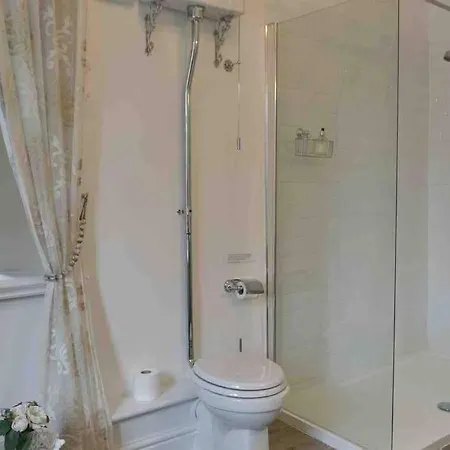 Priory Manor Luxury On וילה