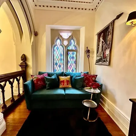 Priory Manor Luxury On Villa Windermere